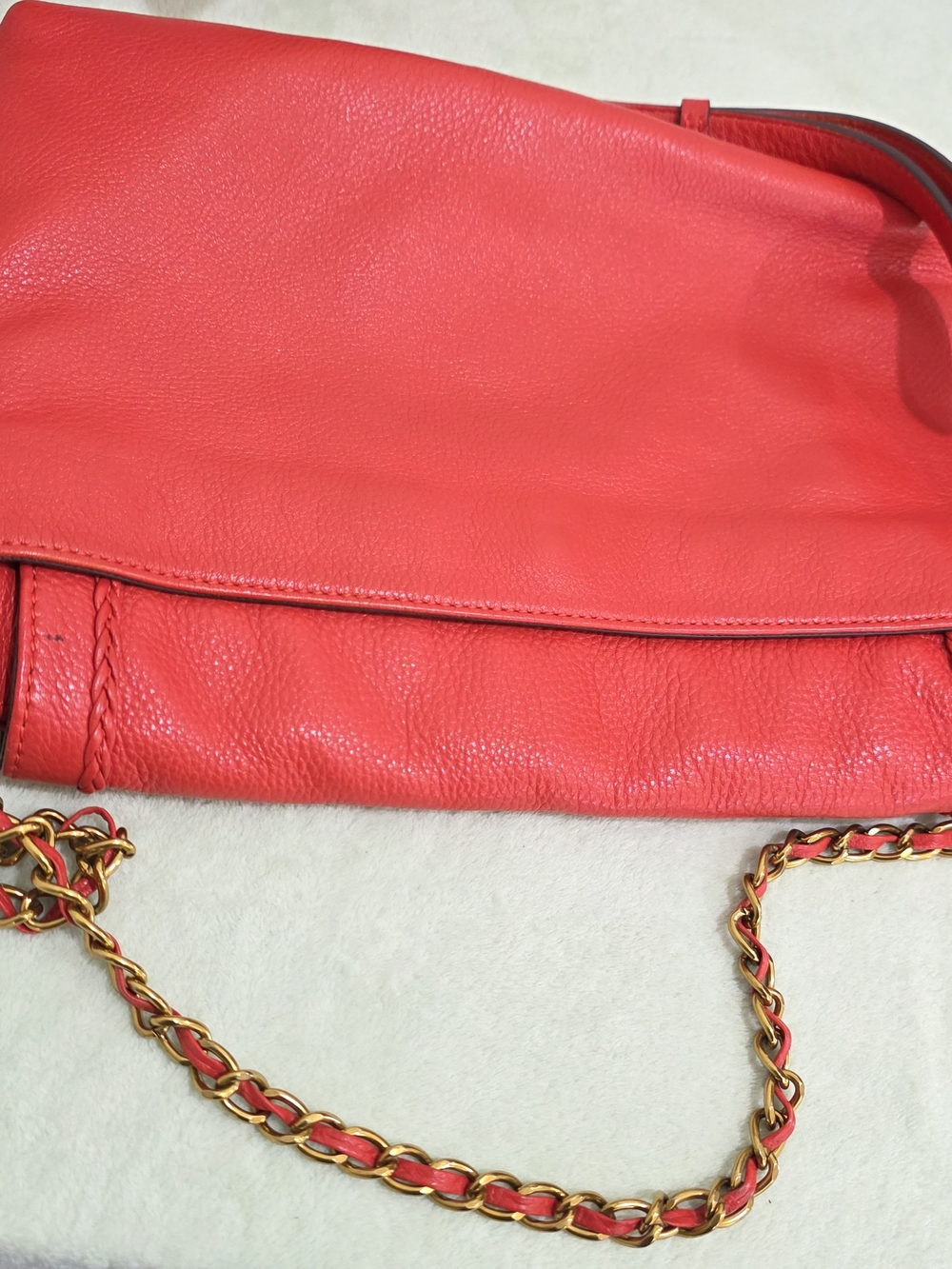 Orange Leather Shoulder Bag with Antique Gold Chain Strap And Crossbody - Picture 10 of 14